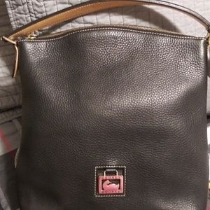 Dooney & bourke pebble leather purse